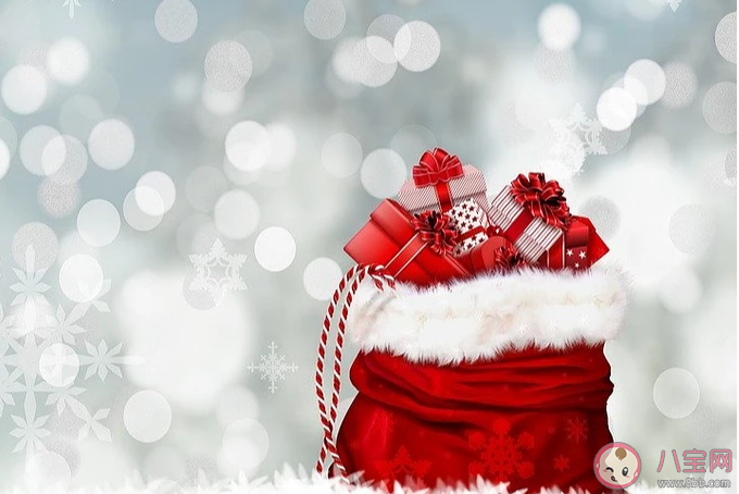 圣誕節收到禮物怎么發朋友圈說說 圣誕節收到禮物開心感動的心情說說