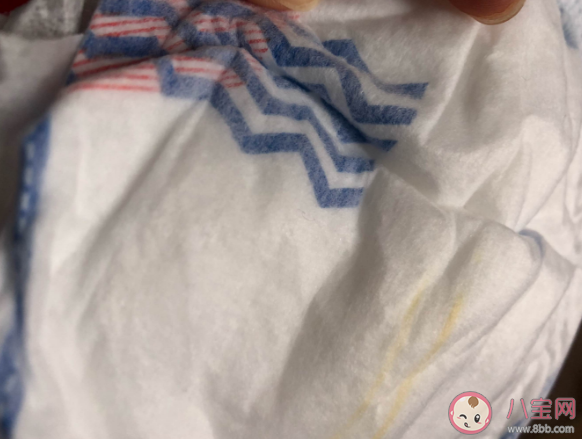 潤婭嬰兒紙尿褲穿了起不起坨 潤婭嬰兒紙尿褲花王紙尿褲對比 潤婭嬰兒紙尿褲穿了起不起坨 潤婭嬰兒紙尿褲花王紙尿褲對比