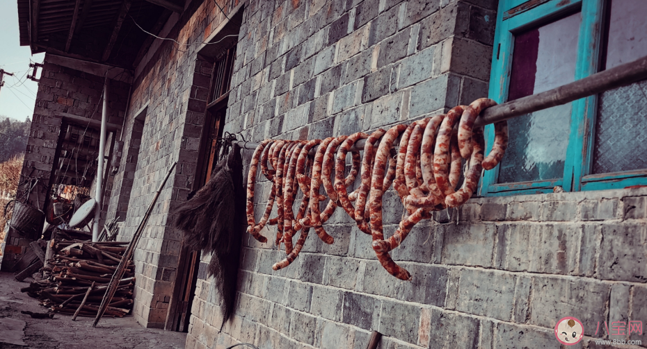 在家灌香腸說(shuō)說(shuō)怎么發(fā)朋友圈 曬灌香腸的心情說(shuō)說(shuō)