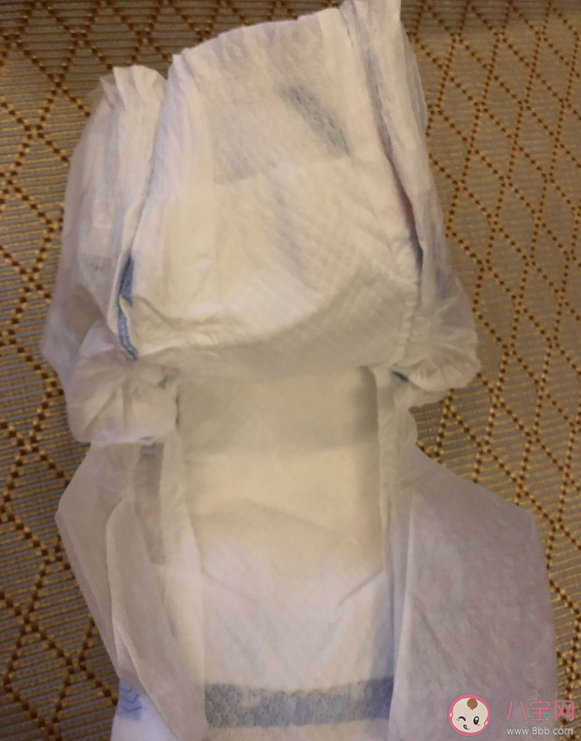 潤婭嬰兒紙尿褲穿了起不起坨 潤婭嬰兒紙尿褲花王紙尿褲對比 潤婭嬰兒紙尿褲穿了起不起坨 潤婭嬰兒紙尿褲花王紙尿褲對比