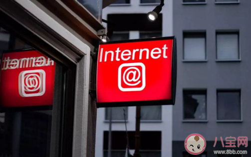 生活中唯唯諾諾網絡上重拳出擊什么意思 類似的句子大全 生活中唯唯諾諾網絡上重拳出擊什么意思 類似的句子大全