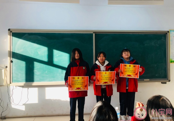 曬孩子獎狀的朋友圈說說 曬孩子獎狀幽默句子