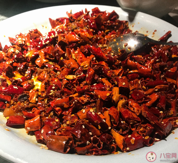 越來(lái)越?jīng)]有年味的句子心情 沒(méi)有年味的感慨朋友圈