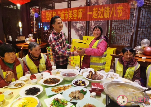 2020曬年夜飯適合發的朋友圈說說 和家人吃年夜飯曬朋友圈怎么發