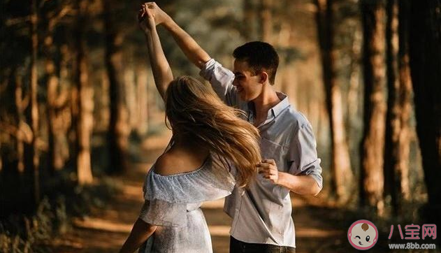 另一半是單親家庭能接受嗎 單親家庭的人不適合談戀愛嗎