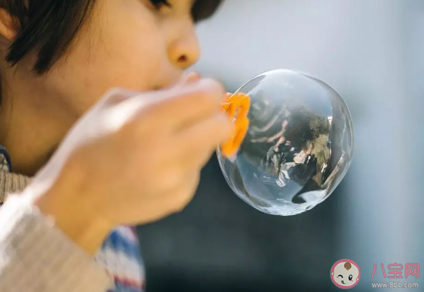 你會介意另一半單親家庭嗎 單親家庭長大的孩子會有什么影響