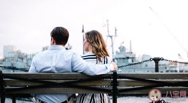 冷暴力分手會經歷哪幾個階段 男生是怎么用冷暴力逼迫分手 冷暴力分手會經歷哪幾個階段 男生是怎么用冷暴力逼迫分手