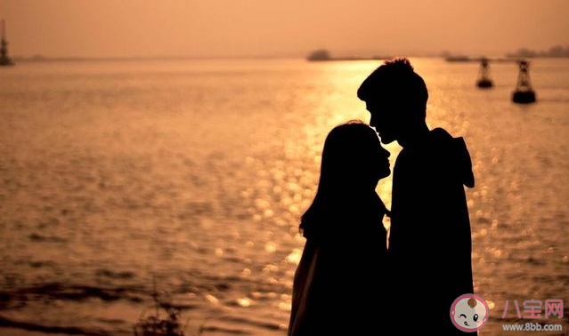 冷暴力分手會經歷哪幾個階段 男生是怎么用冷暴力逼迫分手 冷暴力分手會經歷哪幾個階段 男生是怎么用冷暴力逼迫分手