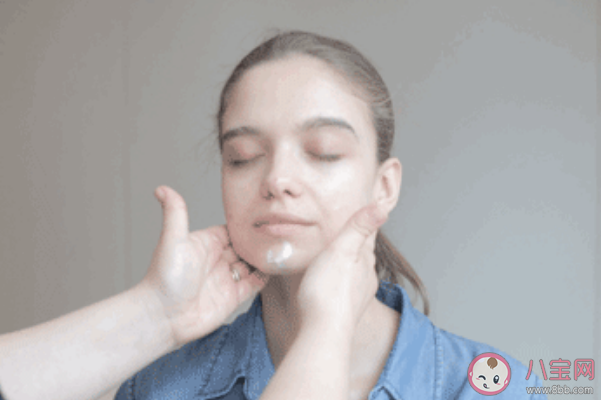 長臉的人怎么化妝好看 給長臉的人化妝技巧分享 長臉的人怎么化妝好看 給長臉的人化妝技巧分享