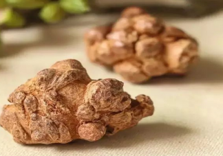 老人吃三七粉有什么好處 老人吃三七粉要注意什么