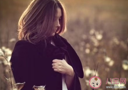 中年少女的朋友圈說(shuō)說(shuō) 中年少女的心情感慨