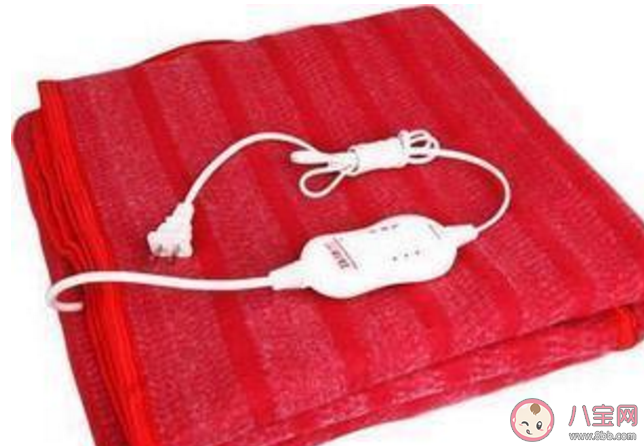 年輕人睡電熱毯有壞處嗎 年輕人睡電熱毯對身體有害嗎
