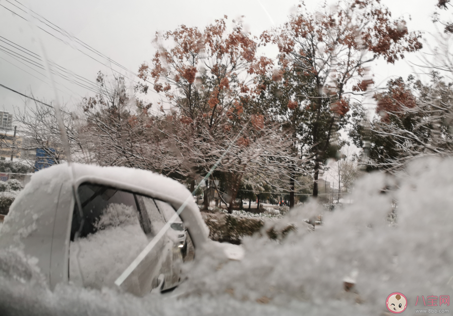 2020年的第一場雪說說朋友圈 2020年第一場雪發什么朋友圈好