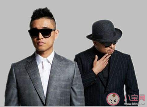 抖音孤獨探戈背景音樂是什么歌 韓語《我不是在笑》歌詞在線聽歌