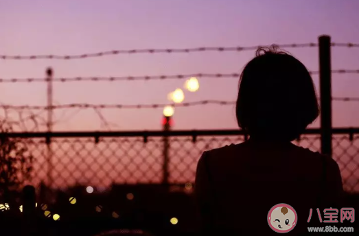 好朋友變陌生人的說說句子 好朋友變陌生人傷感說說