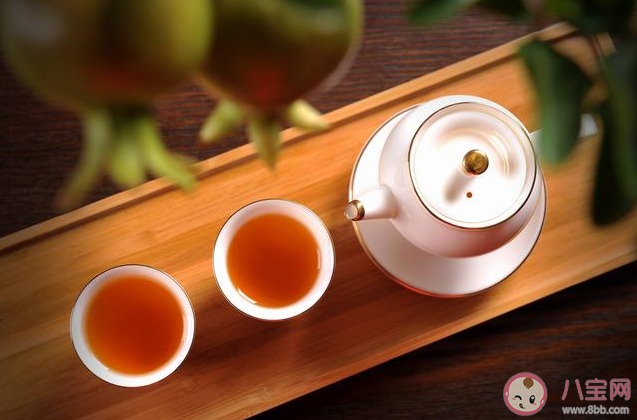 喝綠茶比紅茶長壽是真的嗎 經(jīng)常喝茶的人和不喝茶的人有什么區(qū)別