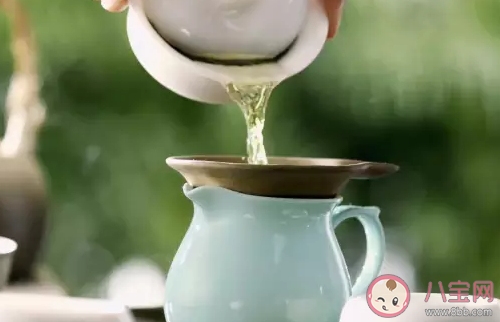 喝綠茶和紅茶哪個減肥 綠茶和紅茶哪個降火