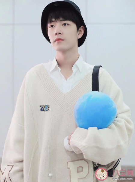 肖戰(zhàn)白色楓葉毛衣是什么牌子的 肖戰(zhàn)portsv同款毛衣多少錢