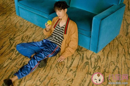 肖戰(zhàn)白色楓葉毛衣是什么牌子的 肖戰(zhàn)portsv同款毛衣多少錢