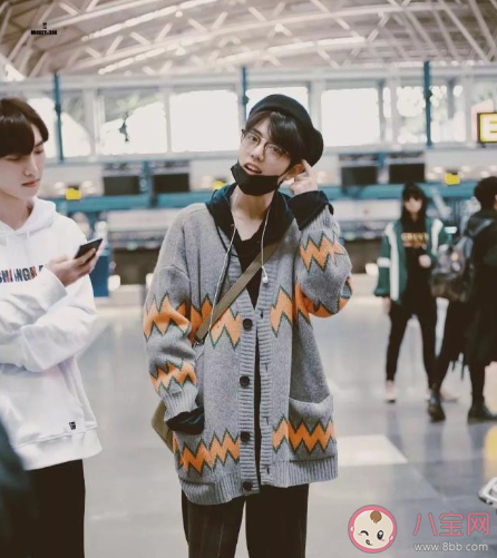 肖戰(zhàn)白色楓葉毛衣是什么牌子的 肖戰(zhàn)portsv同款毛衣多少錢