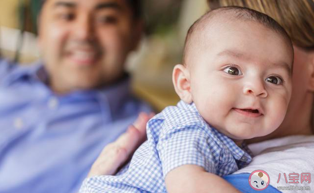 寶寶總打嗝是怎么回事 寶寶打嗝怎么緩解止嗝