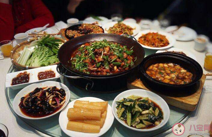 春節同學聚會還要參加嗎 為什么不想參加同學聚會了