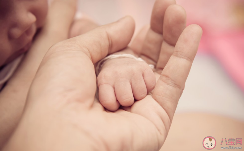 春運回家怎么穩(wěn)定孩子的情緒 春節(jié)哄娃方法分享2020 春運回家怎么穩(wěn)定孩子的情緒 春節(jié)哄娃方法分享2020