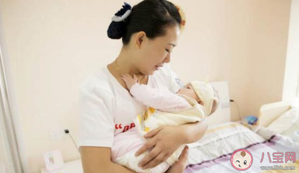 新生兒一天用多少紙尿褲 寶寶紙尿了褲多久換一次比較好