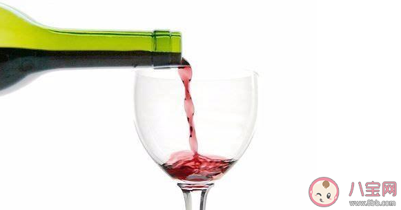 春節期間哪些疾病人群不能喝酒 春節期間嚴格禁止喝酒的幾類人群 春節期間哪些疾病人群不能喝酒 春節期間嚴格禁止喝酒的幾類人群