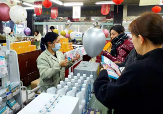 戴什么口罩可以預防新型冠狀病毒肺炎  戴口罩能否防住冠狀病毒