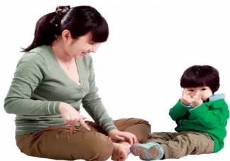 疫情期間怎么提高寶寶免疫力 肺炎期間可以帶寶寶做什么運動