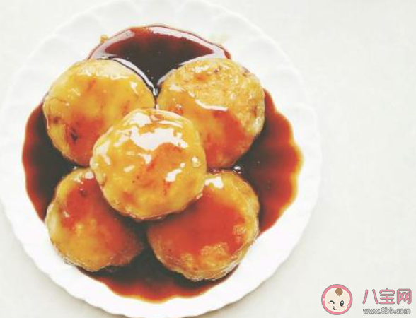 紅糖糍粑家庭簡單做法介紹 在家里該如何做紅糖糍粑