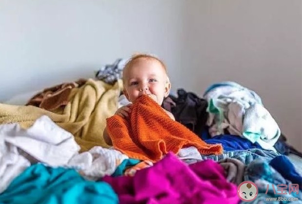 連體衣適合多大寶寶穿 新生兒穿連體衣的4個好處