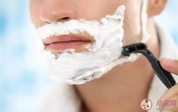 刮胡子用電動還是手動好 多大年齡適合刮胡子