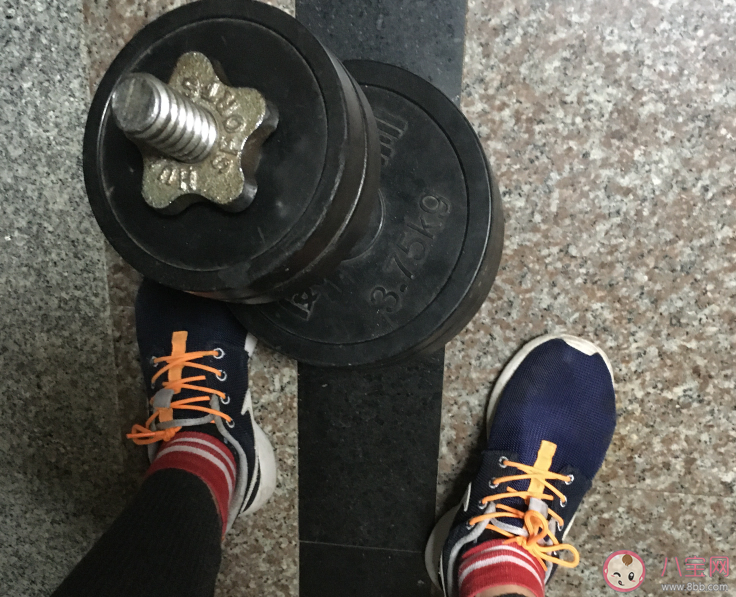 冬天健身太難了心情 健身太難了打卡句子