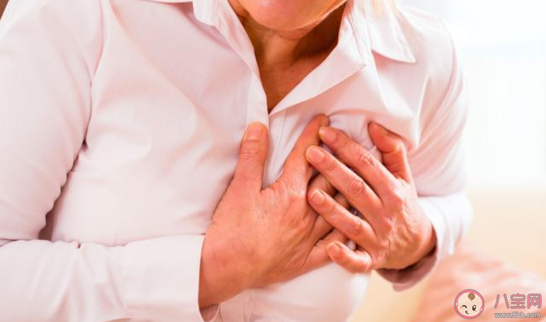 奶水里有血寶寶能喝嗎 奶水里有血是怎么回事 奶水里有血寶寶能喝嗎 奶水里有血是怎么回事