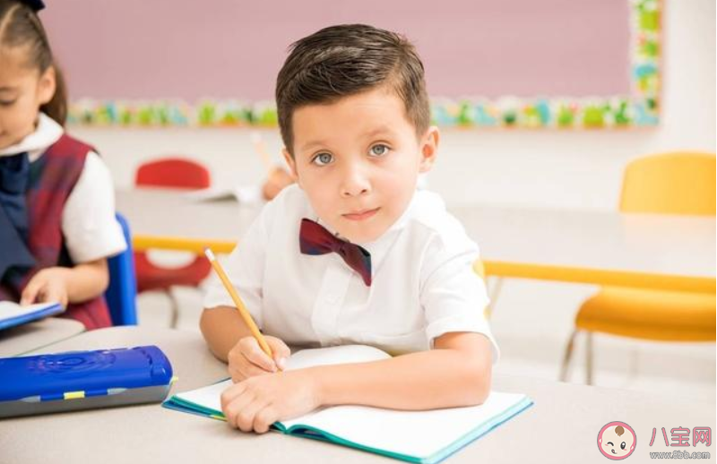 孩子自律的培養主要集中哪些方面 如何培養孩子的自律能力 孩子自律的培養主要集中哪些方面 如何培養孩子的自律能力