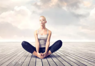 哪些瑜伽動作可以輕松減下小肚腩 三個輕松減掉小肚腩的瑜伽動作