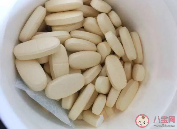 不同年齡段應該吃什么樣的鈣片 不同年齡段補鈣建議