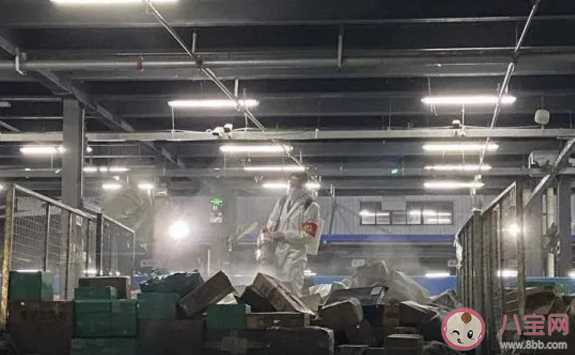 無接觸快遞架死件越來越多是怎么回事  疫情期間拿快遞要注意什么