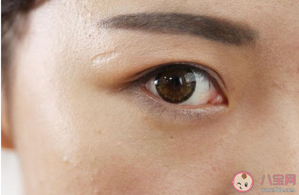 左眼跳財右眼跳災是真的嗎 眼皮跳可能是什么原因引起的