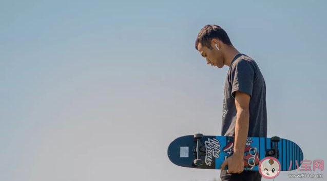 全國直男統一的拍照姿勢 男生拍照姿勢技巧分享 全國直男統一的拍照姿勢 男生拍照姿勢技巧分享