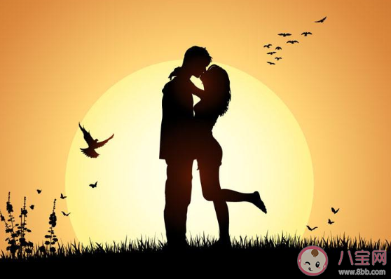 抖音你站在他的身后平靜好像沒有遷就是什么歌 《終究會有個人》完整版歌詞在線聽歌