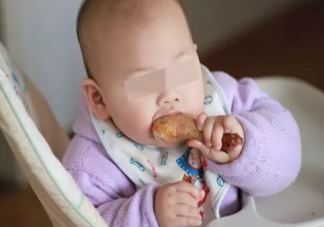 寶寶開葷是必須的嗎  寶寶開葷太早太晚都不好