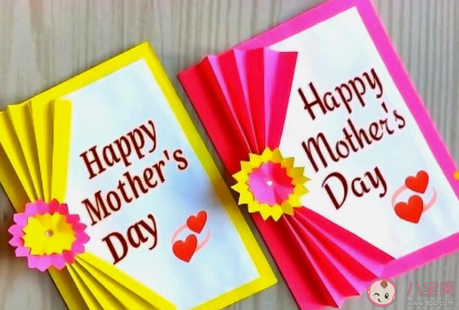 母親節(jié)收到兒子禮物很感動(dòng)的句子 母親節(jié)感謝兒子禮物的心情說(shuō)說(shuō)