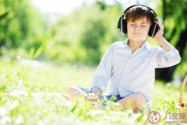 青春發(fā)育提前和性早熟一樣嗎 如何預(yù)防兒童性發(fā)育提前 青春發(fā)育提前和性早熟一樣嗎 如何預(yù)防兒童性發(fā)育提前