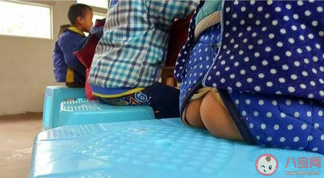 夏天該不該給孩子穿開襠褲 為什么不建議給孩子穿開襠褲