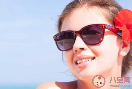 夏季戴口罩怎么預(yù)防中暑 夏季預(yù)防中暑的小技巧 夏季戴口罩怎么預(yù)防中暑 夏季預(yù)防中暑的小技巧