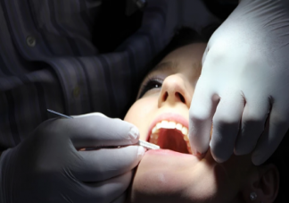 月子期間是可以戴牙齒保持器的嗎  月子期間要注意什么