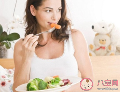 孕早期除了喝葉酸還要喝奶粉嗎 孕早期營養建議